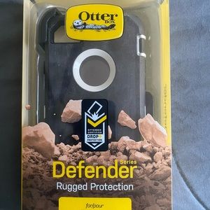 i phone 6 Protection case. Otterbox Brand new. Black color.